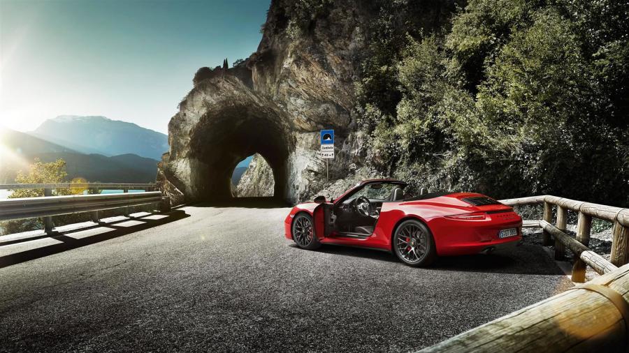  Porsche 911 Carrera GTS Cabriolet 2014 года  (фото 7 из 16)